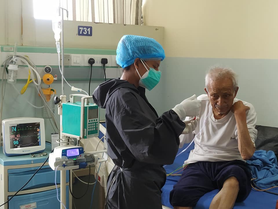 सत्यमोहन जोशीको स्वास्थ्य अवस्था सुधारउन्मोख