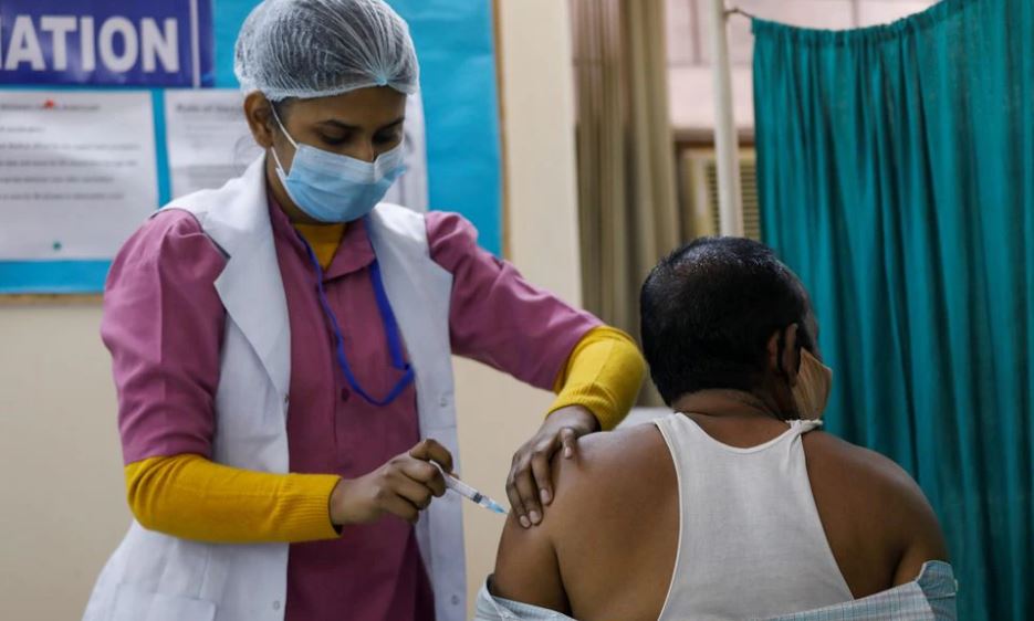 भारतमा कोरोनाभाइरसको भ्याक्सिनकै कारण भएको पहिलो मृत्यु पुष्टि