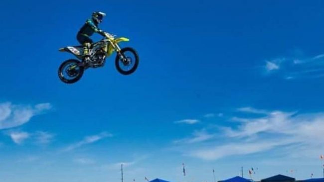 विश्वरेकर्ड बनाउन ३५० फिट माथि बाइक उडाउँदा भयानक मृत्यु