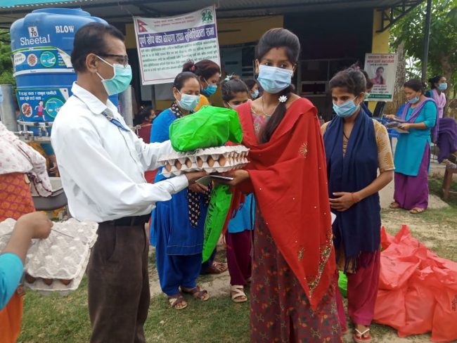 गर्भवतीलाई बारबर्दियाको उपहार, दूध सङ्कलन केन्द्रमा अनुदान