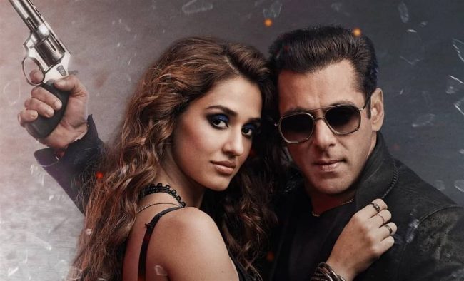 सलमान खानको फिल्म राधे हलमा रिलिज, पहिलो दिनको कमाइ ६ हजार १७ रुपैयाँ ८६ पैसा