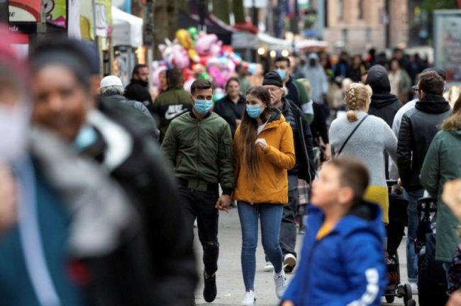 बेलायतमा कोभिडको तेस्रो लहर आउन सक्ने चेतावनी