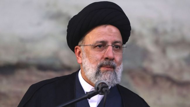 इरानका राष्ट्रपति इब्राहिम रायसी र विदेशमन्त्रीको हेलिकप्टर दुर्घटनामा मृत्यु भएको पुष्टी