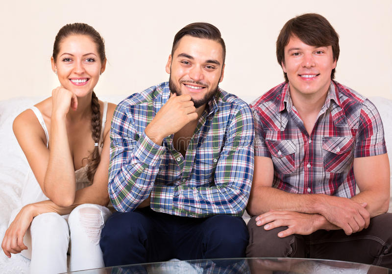 सरकारले महिलालाई एकभन्दा धेरै श्रीमान राख्न अनुमति दिने कानुन ल्याएपछि बबाल