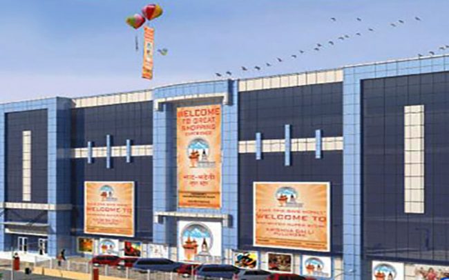 निषेधाज्ञामा पसल खेलेकाे भन्दै भाटभटेनी डिपार्टमेन्ट स्टोरका म्यानेजर गुरूङ पक्राउ