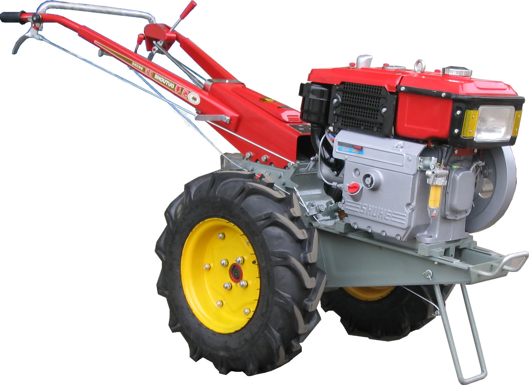 किसानलाई हाते ट्र्याक्टर वितरण