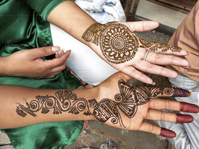 साउनको महिना : हरियो चुरा, रातो मेहन्दी र नारी (फोटोफिचर)