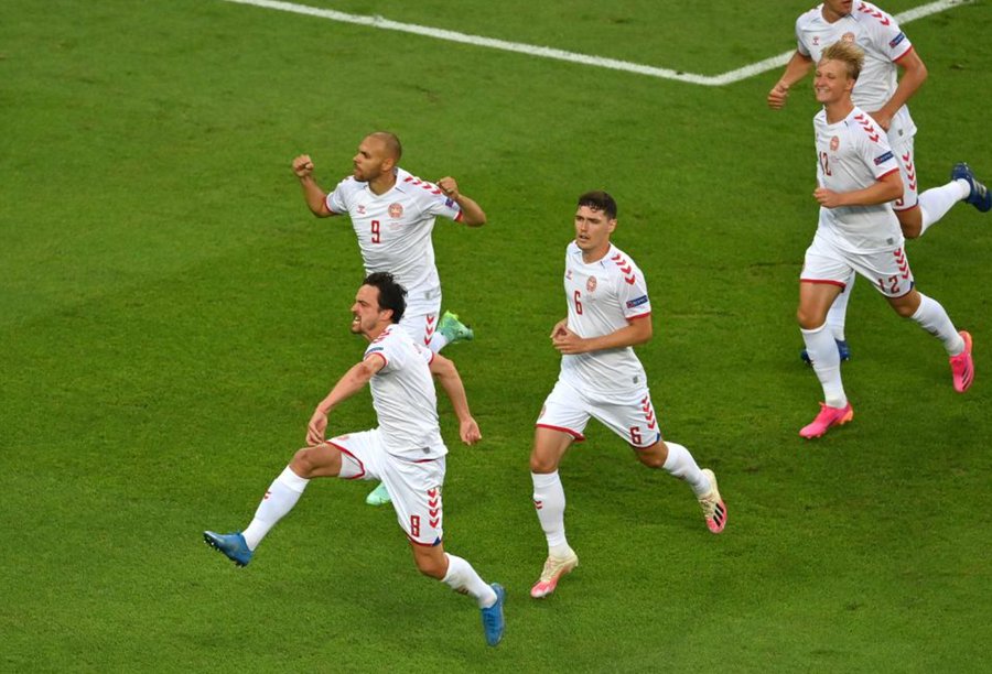 डेनमार्कलाई पहिलो हाफमा दोब्बर अग्रता