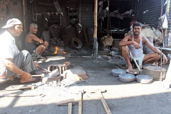 आधुनिक भाँडा प्रयोगले वीरगञ्जको ताप्के लोप हुँदै