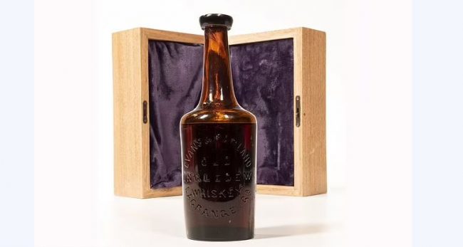 १ बोतल ह्वीस्की १ करोड ६० लाख रुपैयाँमा बिक्री ! के छ यसको विशेषता ?