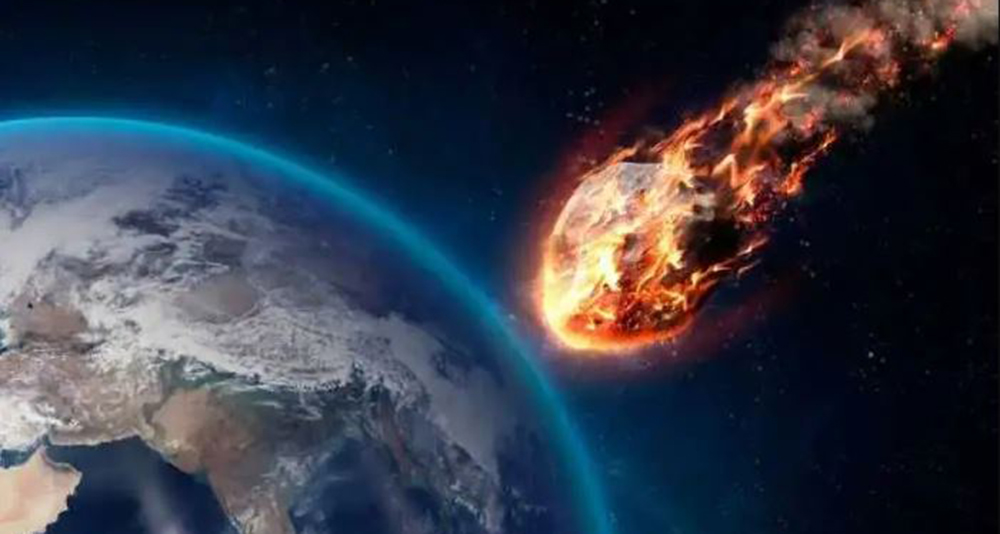 ठूलो आवाजका साथ पृथ्वीमा उल्कापिण्ड खस्यो