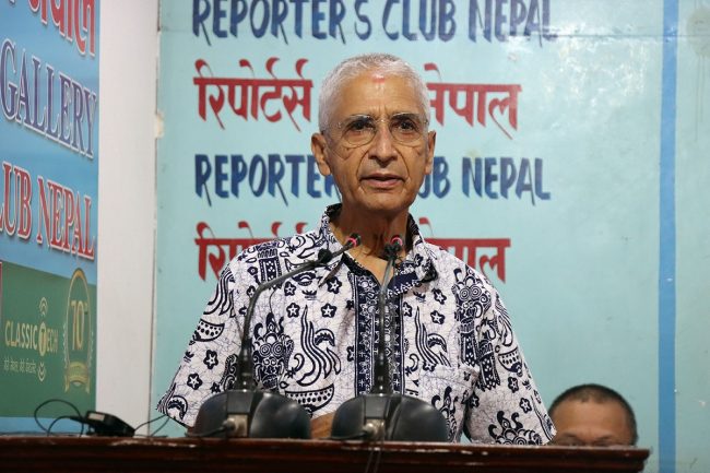 उमेश श्रेष्ठलाई स्वास्थ्यमन्त्री बनाईएको भन्दै डा. दिक्षितले खुशी व्यक्त गरे