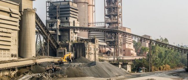 कोरोनाको मारमा ठूला उद्योग : हेटौँडा सिमेन्ट उद्योग करोडौँ घाटामा