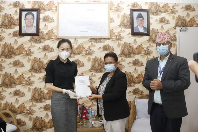 ऊर्जामन्त्री भुसाल र चिनियाँ राजदूतबीच भेटवार्ता