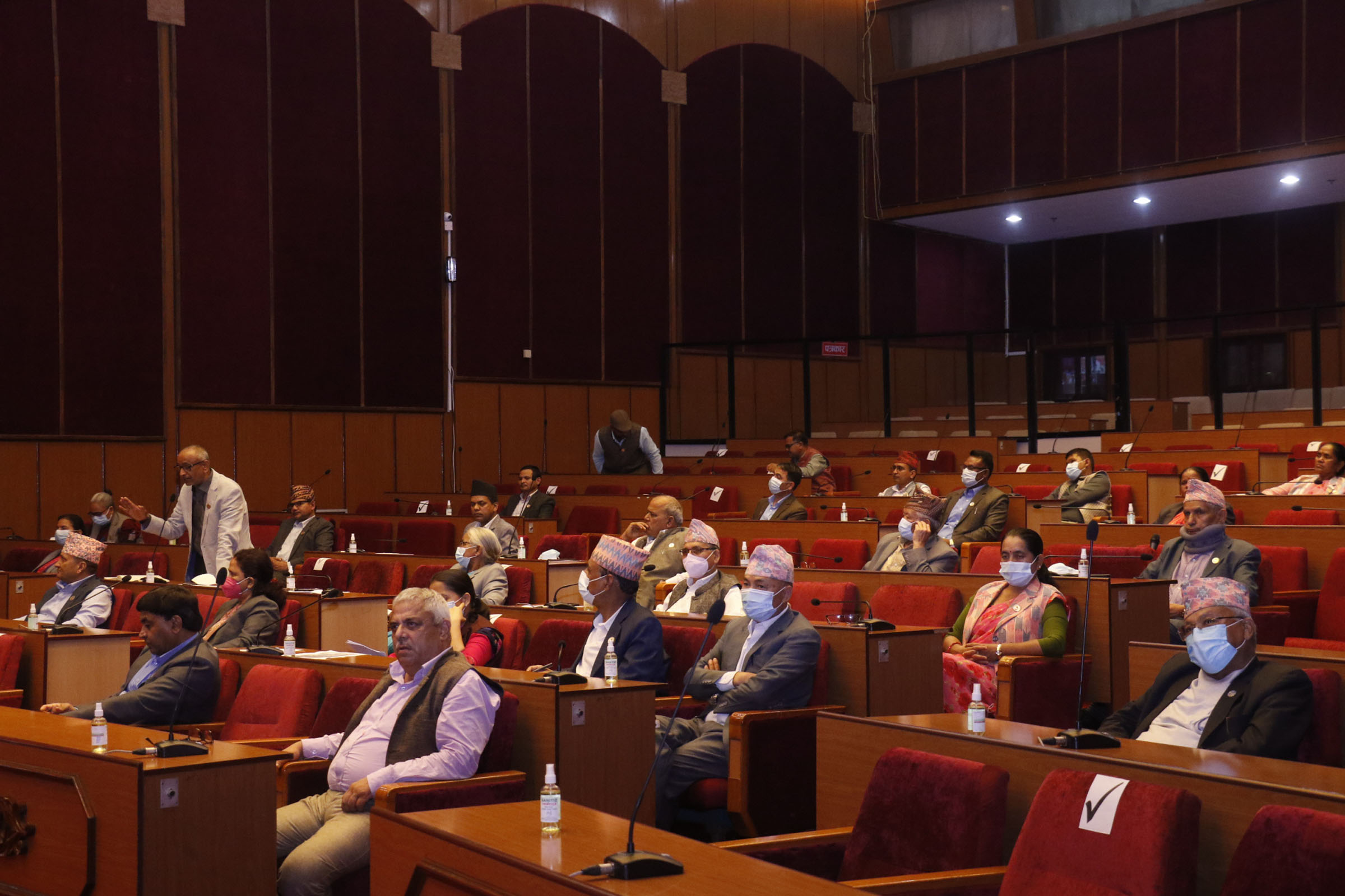 राष्ट्रियसभा बैठकः  खोप र जातीय विभेददेखि पेट्रोलियम पदार्थको मूल्यवृद्धिसम्मका कुरा