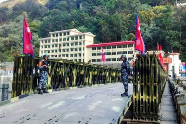 तातोपानी नाकाबाट व्यापार सहज बनाउन माग