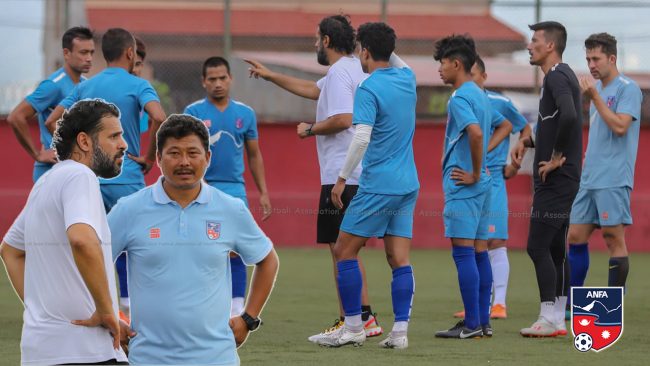 फुटबलकाे बन्द प्रशिक्षणबाट बाहिरिए १४ खेलाडी