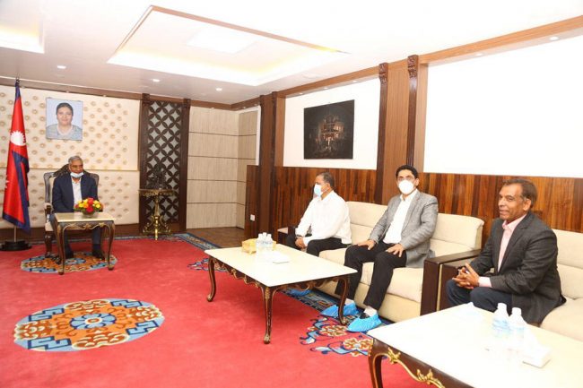 प्रधानमन्त्री र विप्लवबीच भेटवार्ता