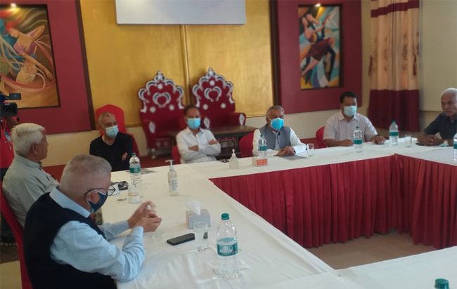 देउवा इतर समूह सभापतिको एउटै उम्मेदवार बनाउन दृढ