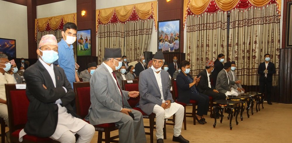 िशतलनिवासमा पत्र सच्याउनेबारे छलफल जारी, देउवासहित शीर्ष नेता छुट्टै छलफलमा