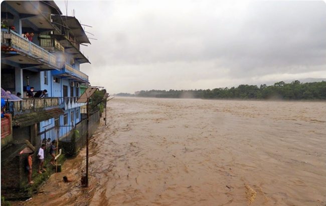 मनसुनपछिको वर्षा : बाढी, पहिरो र डुबानबाट ५१ को मृत्यु