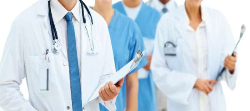 चिकित्सक दम्पतीको निःशुल्क विशेषज्ञ सेवा