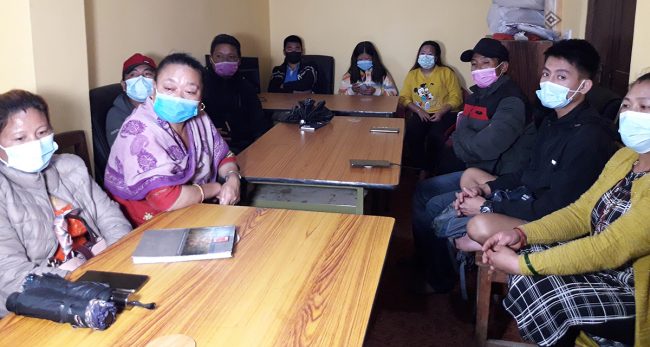 २१ वर्षकी युवती घरैमा मृत फेला, प्रहरीले ज्यानसम्बन्धी किटानी जाहेरी लिन मानेन