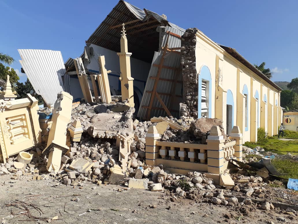हैटीको भूकम्पबारे त्यहाँ कार्यरत नेपालीको बर्णन, एक नेपाली घाइते अरू सकुशल (तस्वीरहरु सहित)