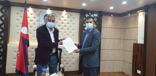 प्रधानमन्त्री देउवालाई भेटेर नेपाल टेलिभिजनका अध्यक्ष विष्टले दिए राजीनामा