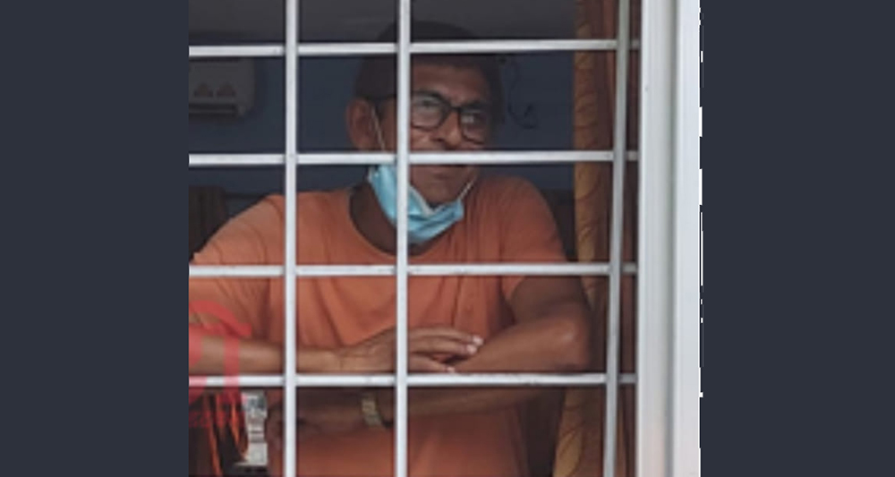 इटहरीका मेयर चौधरीको दादागिरी, सेवाग्राहीलाई कार्यलयमा थुने