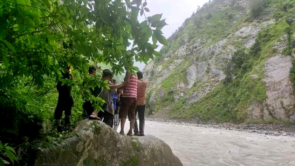 तुइन प्रकरणको सत्य तथ्य छानवीन गर्न माओवादीकाे माग