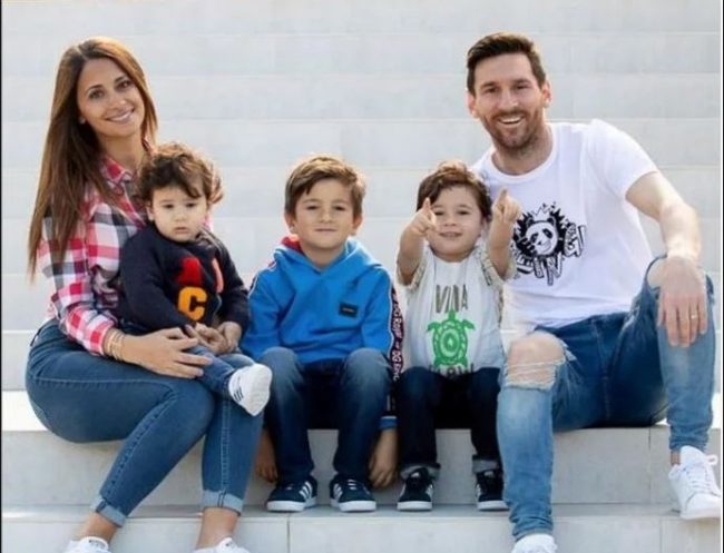 मेस्सीको खिल्ली उडाउने फ्यानलाई मेस्सीका ८ वर्षे छोराले कडा जवाफ दिए