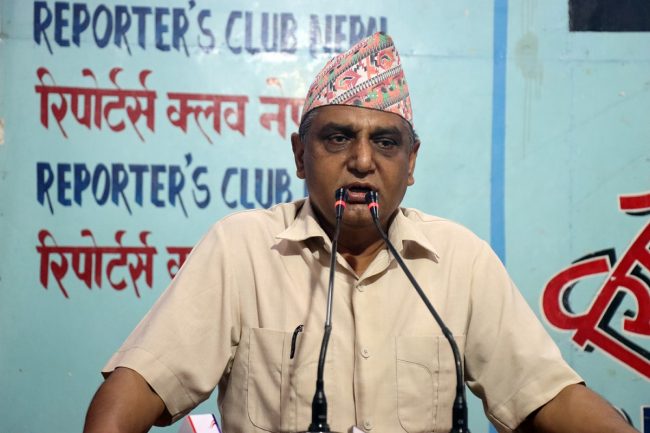 एमाले नेता पोखरेलको प्रश्नः के तपाईँहरु केपी ओलीलाई मार्न चाहनुहुन्छ वा जेल हाल्न चाहानुहुन्छ ?