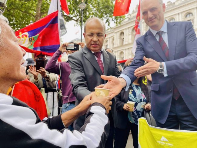 १३ दिनपछि भुपू गोर्खाहरुले ताेडे अनसन