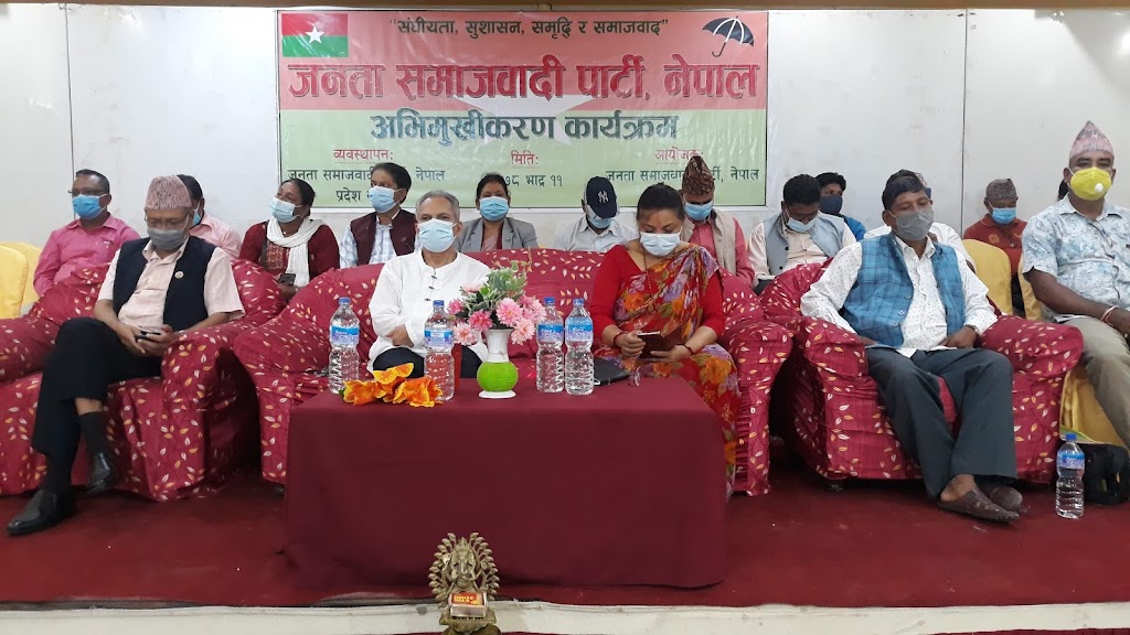 रेशम चौधरी जसपामै छन्, रिहाई गर्न प्रधानमन्त्री देउवा सकारात्मक हुनुहुन्छः बाबुराम भट्टराई