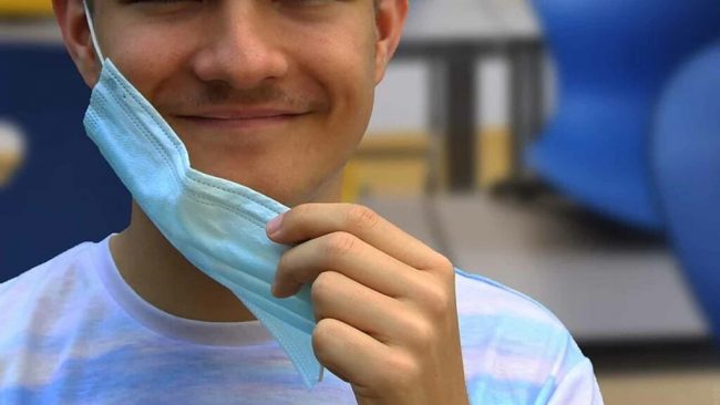 मास्क नलगाइ हिँडेका व्यक्तिलाई प्रहरीले पक्राउ गर्दा अचानक हृदयाघात भएर ढले