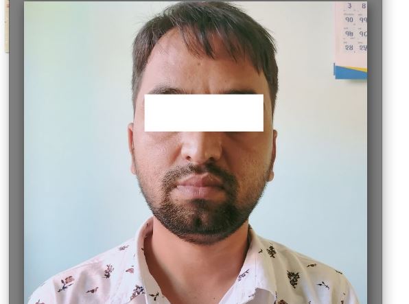 उपराष्ट्रपति कार्यालयको शाखा अधिकृत हुँ भनि ठगी गर्ने पक्राउ