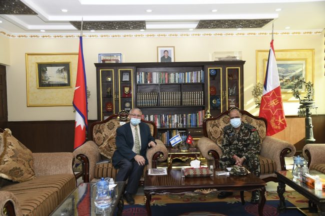 कायममुकायम प्रधानसेनापति र राजदूत गोडेरलेबीच भेट