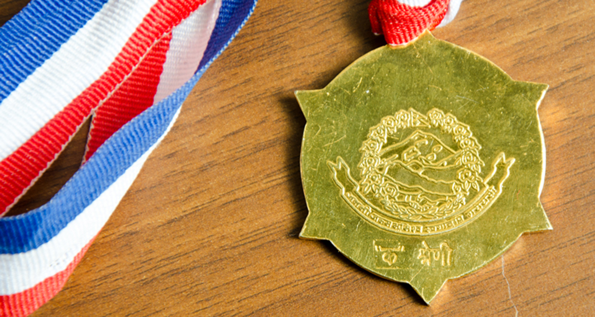 विभूषणको पारदर्शितामा किन प्रश्न उठ्छ ?