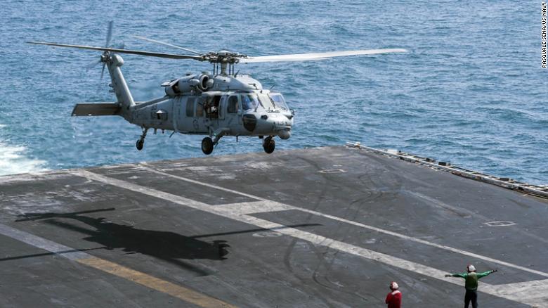 अमेरिकी सेनाको हेलिकप्टर समुद्रमा दुर्घटना
