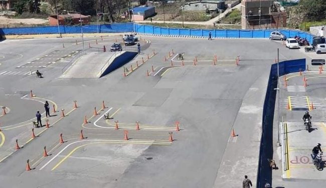 आजदेखि सवारी चालक अनुमतिपत्र (लाइसेन्स)काे  परीक्षा पुनःसञ्चालनमा