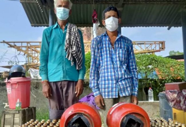 लागूऔषधसहित दुई भारतीय पक्राउ