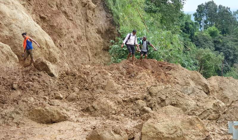 पर्वत पहिरो अपडेट : तीन वर्षीय बालकसहित ११ को मृत्यु, एकै परिवारका पाँच जनाले गुमाए ज्यान