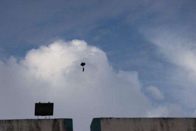 प्रतिनिधि सभा बैठकका बेला संसद भवनमाथि उडेका रहस्यमय वस्तुहरु के हुन् ?