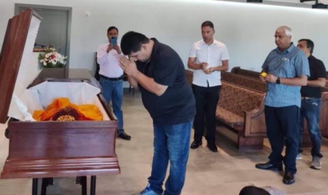 अमेरिकामा एउटी नेपाली चेलीको दुखद अन्त्य, पूर्वपतिले दिए दागबत्ती