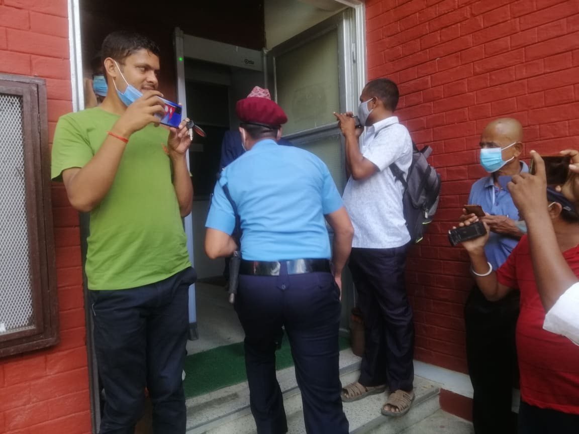 प्रदेश नं. २ को मुख्यमन्त्री कार्यालयमा अख्तियारको छापा