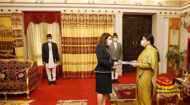 चार देशका राजदूतद्वारा ओहोदाको प्रमाणपत्र प्रस्तुत