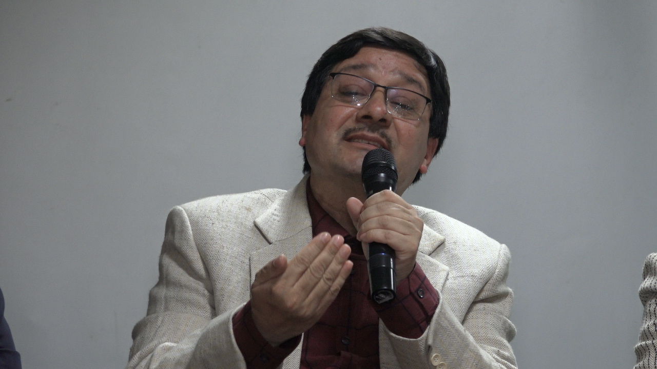 निजामती पुरस्कार आफू नजिकलाई मात्र