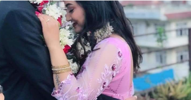 क्रिकेटर विनोद भण्डारी र पत्रकार सोनिया अर्यालबीच इंगेजमेन्ट