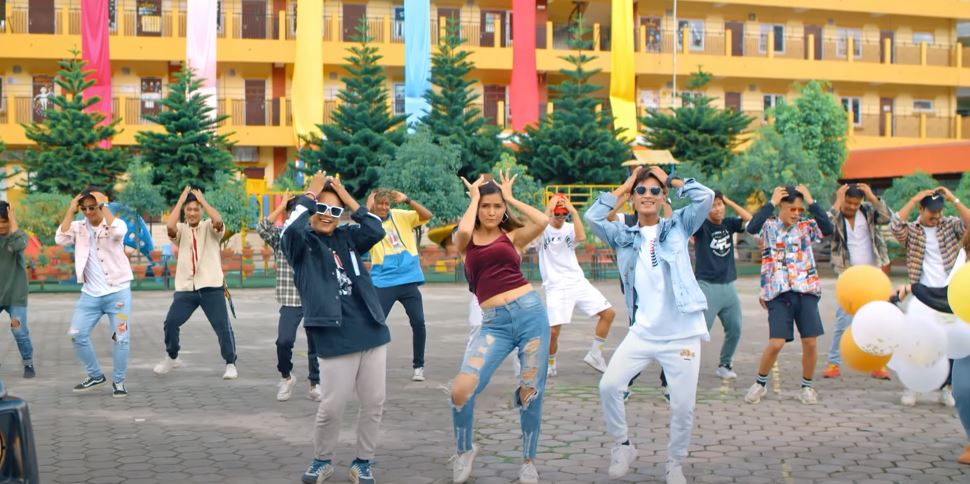 किरण गजमेरको नयाँ गीत ‘मोहनी मन्तर’को म्युजिक भिडियो सार्वजनिक [भिडियाे]